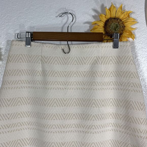 Loft chevron jacquard knit Stretch skirt size small Women’s - Picture 9 of 9